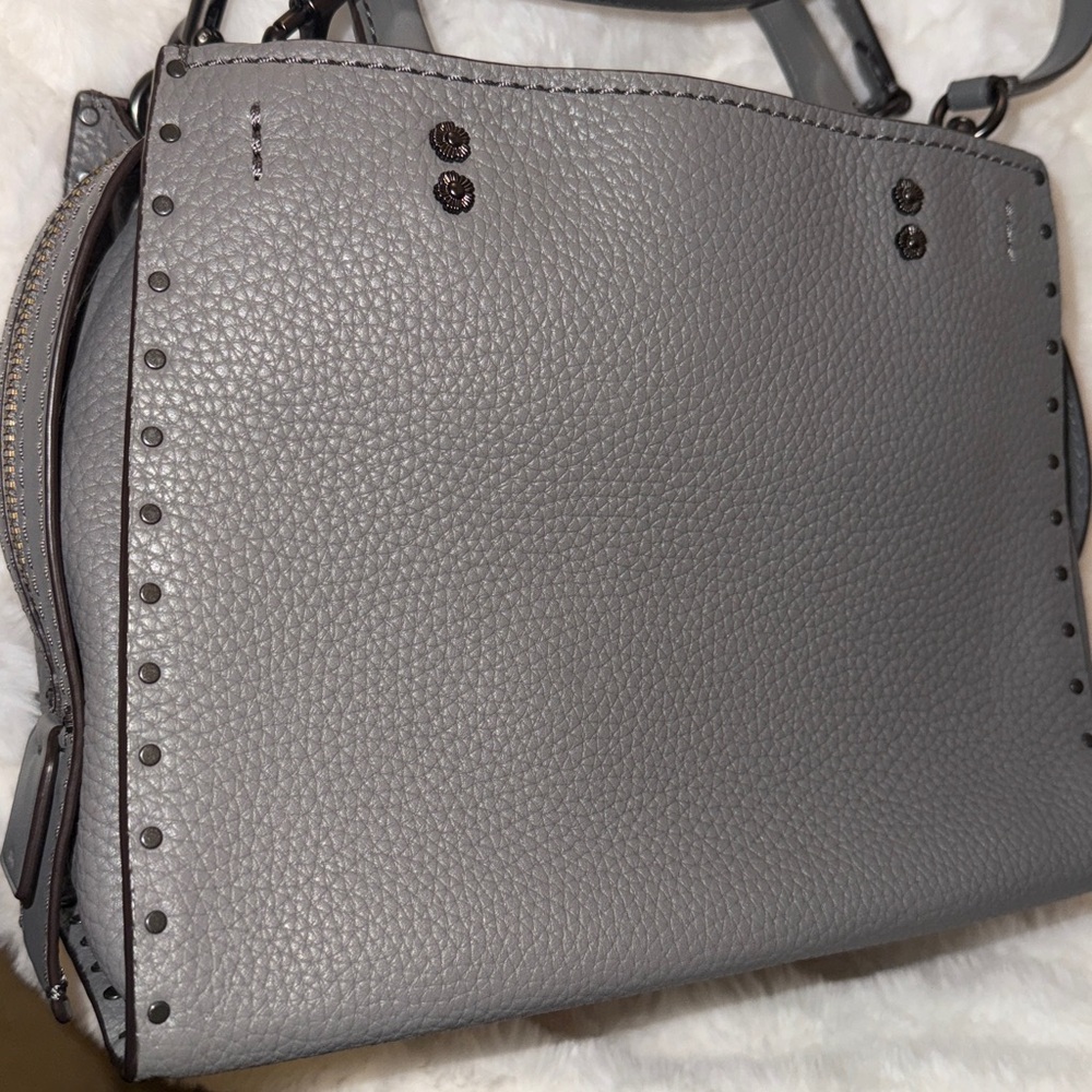 Coach Rogue 25 with Rivets - Picture 5 of 13